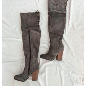 Love this boots they run small I wear 7.5 and order 8 they still small